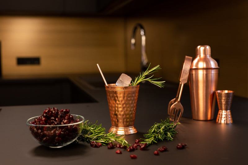 Das Rezept für die Kunst der Cosmopolitan Cocktail Zubereitung - Specter & Cup